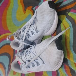 Nike Grey Accents w/Pink Swoop Running Shoes SZ 8